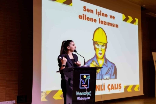 Manavgat Belediyesi’nden temizlik personeline iş sağlığı ve güvenliği eğitimi
