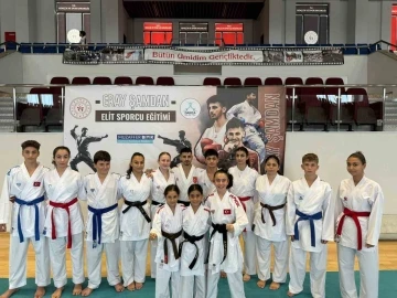 Manisa BBSK karate takımı, Elit Sporcular Eğitim Seminerine katıldı
