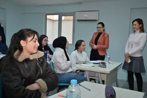 Manisa Büyükşehir Belediyesi’nden üniversite adaylarına kariyer rehberliği
