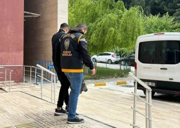 Manisa’da 13 yıl hapis cezası bulunan şahıs yakalandı
