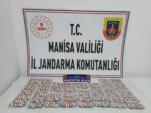 Manisa’da jandarma ekipleri uyuşturucuya geçit vermiyor
