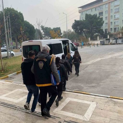 Manisa ve Afyon’da fuhuş operasyonu: 2 tutuklama
