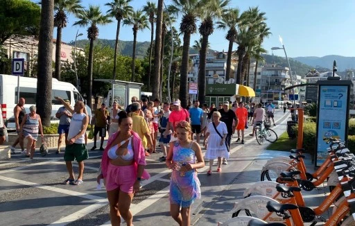 Marmaris’te turizm sezonu 15 gün uzadı