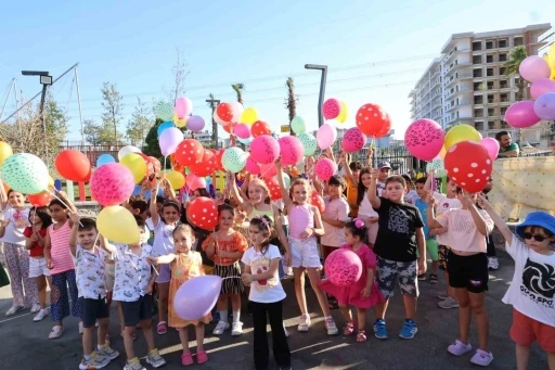 Menemen Çocuk Oyun Köyü ziyaretçi rekoru kırdı
