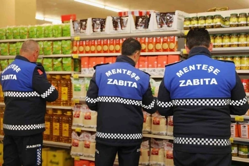 Menteşe Belediyesi zabıta ekiplerinden zincir marketlere denetim
