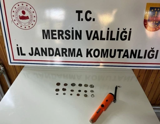 Mersin’de Bizans ve Roma dönemine ait sikkeler ve yüzük ele geçirildi
