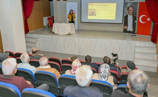 Mersin’de çiftçiler eğitimler bilinçleniyor
