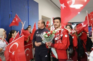 Metin Şahin: &quot;Rekorları kırdık, tarih yazdık&quot;
