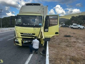 Milas’ta otomobil ile kamyon çarpıştı: 1 yaralı
