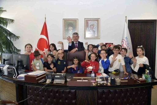 Minikler bir günlüğüne üniversiteli oldu
