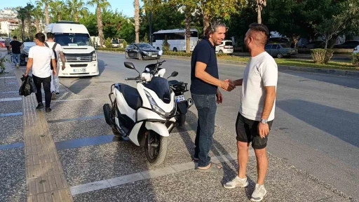 Motosikletleri karıştırıp başka motora binip gitti, polisin araması ile motosikleti geri getirdi
