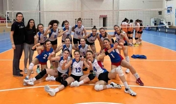 MSKÜ kadın Voleybol takımı süper lige yükseldi