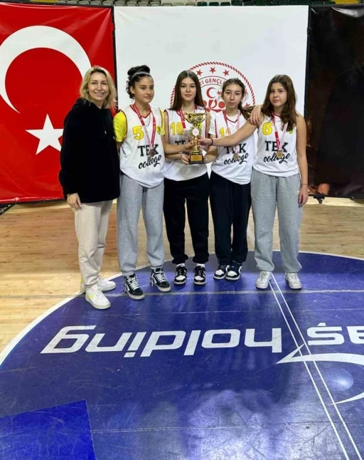 MTK Koleji Basketbol Takımlarından Büyük Başarı!