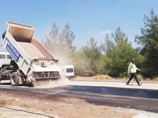 Muğla'da Hendek Betonu ile Güvenli Yollar