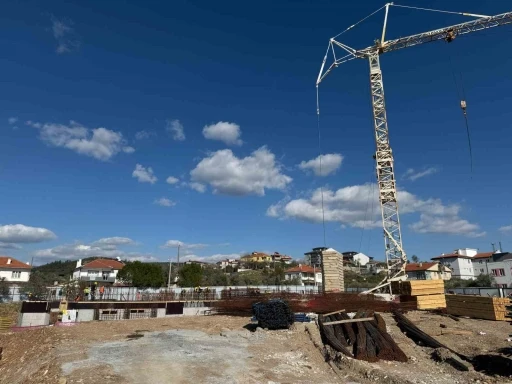 MUĞLA'DA OKULLARIN ALTYAPISI GÜÇLENDİRİLİYOR