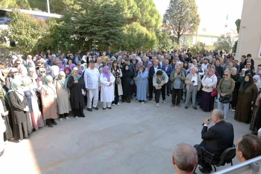 Duygusal Törenle Kutsal Topraklara İlk Kafile Yola Çıktı