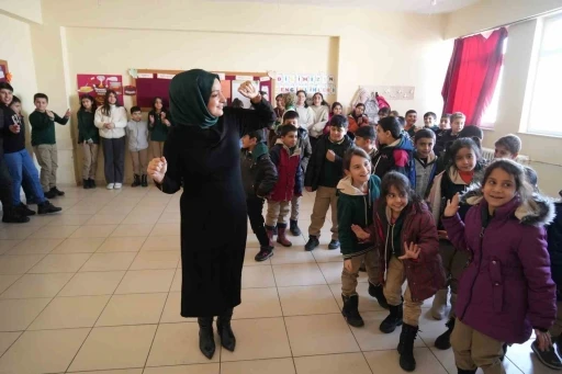 Muş’ta ’Teknoloji Bağımlılığına Karşı Yöresel Çocuk Oyunları’ etkinliği gerçekleştirildi
