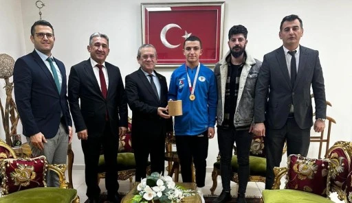 MENTEŞE KAYMAKAMI, TÜRKİYE ŞAMPİYONU TUNA YARAŞ'I AĞIRLADI