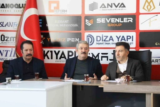 Necdet Takva: &quot;Vanspor, Van’ın en önemli markasıdır&quot;
