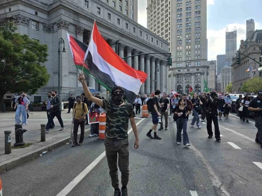 New York’ta binlerce Filistin yanlısı, İsrail saldırılarını 1. yılında protesto etti
