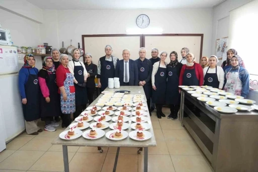 Niğde’de kursiyerler aldıkları Türk mutfağı eğitimi ile usta aşçı oluyor
