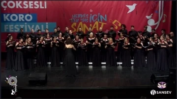 Nilüfer Çoksesli Koro festivale iki ödülle damga vurdu
