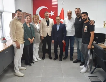 Olimpiyat Şampiyonu Hüseyin Özkan’dan Yunusemre’ye ziyaret
