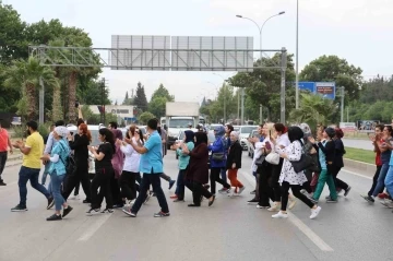 Ölüm yolu için önlem istiyorlar
