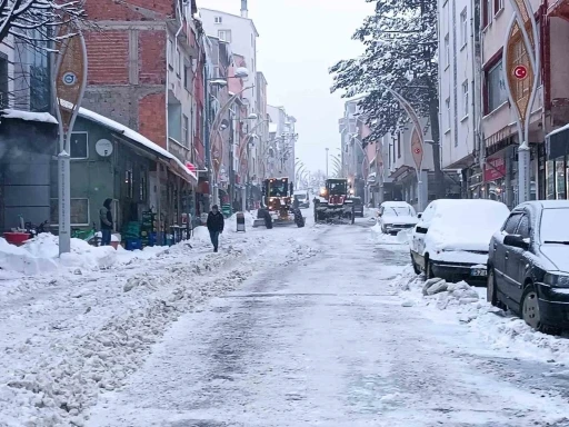 Ordu’nun 16 ilçesinde eğitime kar engeli
