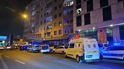 Otelde husumetlilerin kavgası kanlı bitti: 2 ölü
