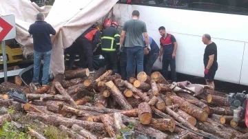 Otobüsle kamyonun çarpıştığı kazada ölenlerin isimleri belli oldu
