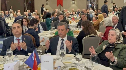 Özgür Özel, şehit aileleri ve gazilerle iftar programında buluştu
