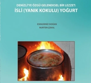 PAÜ’lü Akademisyen ‘Akademik Altın Kalem’ sahibi oldu
