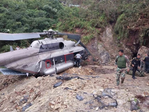 Peru’da polis helikopteri dağlık alana acil iniş yaptı
