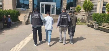 Polis uyuşturucu ve silah ele geçirdi
