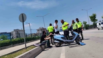 Polisin durdurduğu sürücü hem alkollü hem ehliyetsiz çıktı
