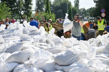 Polonya’da fırtınanın vurduğu bölgeler Bayraktar SİHA ile izleniyor
