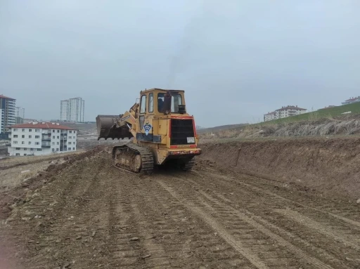 Pursaklar’a yeni yollar yapılıyor
