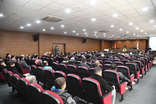 Pursaklar’da iş buluşmasına yoğun ilgi
