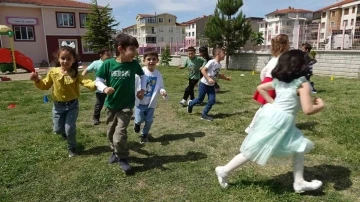 &quot;Oyun, çocuklarımızın en ciddi işi&quot;
