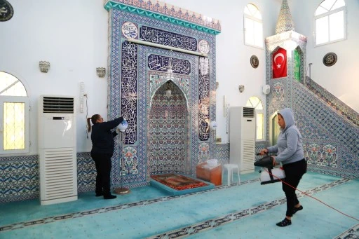 RAMAZAN ÖNCESİ CAMİLER TEMİZLENDİ