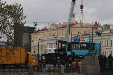 Rusya’da nehre uçan otobüste 7 kişi öldü
