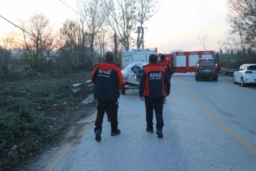 Sakarya Nehri üzerinde hareketli dakikalar: Ekipler seferber oldu
