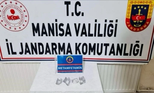 Salihli jandarması torbacılara geçit vermiyor
