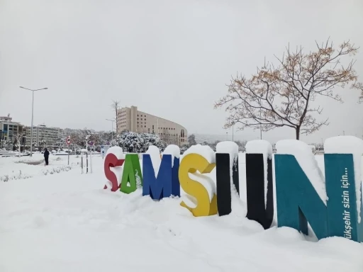 Samsun’da motokurye ve motosikletlerin trafiğe çıkış kısıtlaması kaldırıldı
