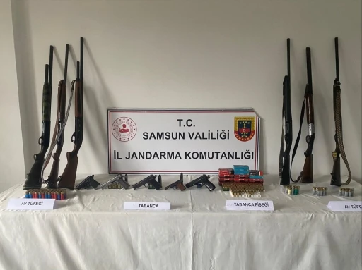 Samsun’da ruhsatsız silah ve mühimmat ele geçirildi
