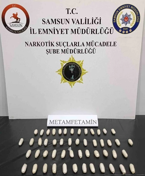 Samsun’da yakalanan şüphelinin mide ve bağırsaklarından 51 kapsül uyuşturucu çıktı
