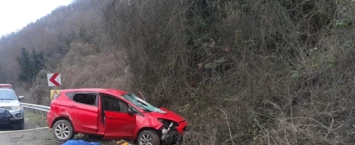 Şarampole devrilen otomobilin sürücüsü hayatını kaybetti
