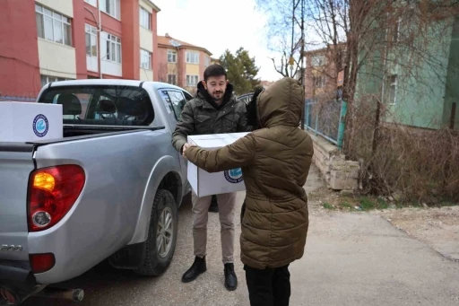 ’Şehir Paylaşmaktır’ kolileri vatandaşların yüzünü güldürüyor
