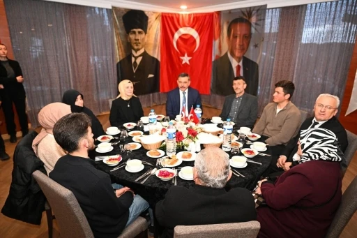 Şehit aileleri ve gazilerle iftar sofrasında buluştular
